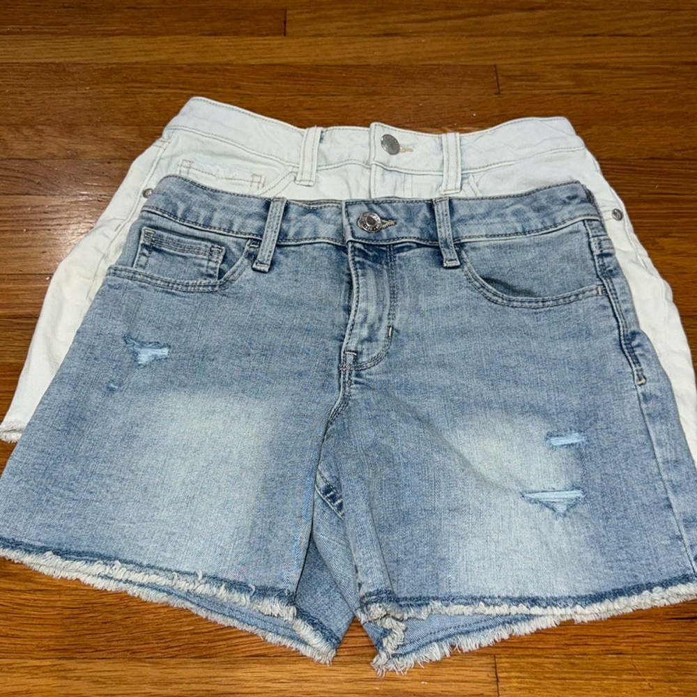 Girls jeans shorts size large, art class and gap